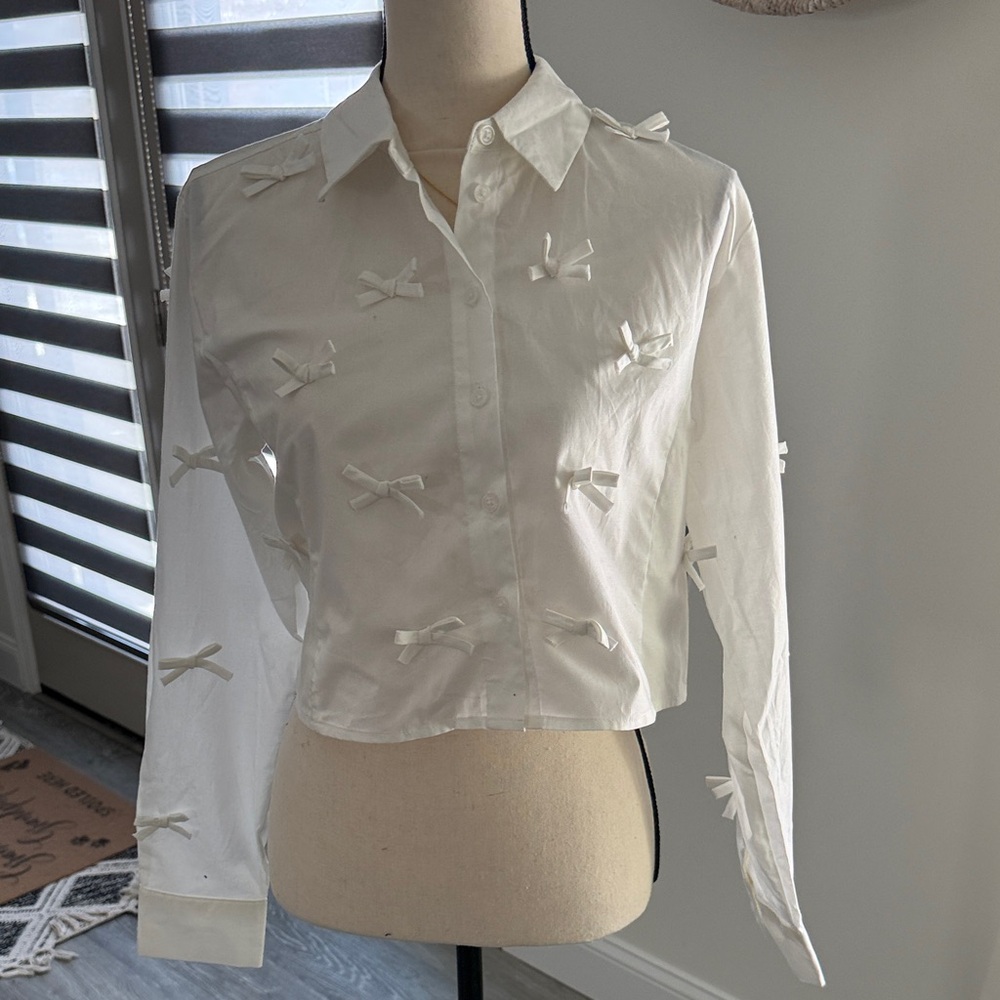 White Bow-Embellished Women's Top